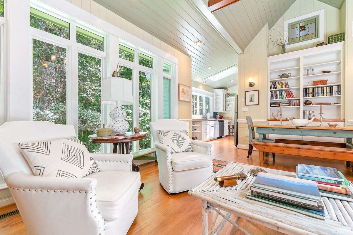 Cabell Cottage | 2 Bed, 1.5 Bath