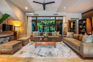 The living area at Villa Sagitta.