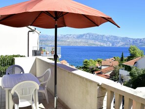 Parapluie, Propriété, Immobilier, Bâtiment, Ombre, Maison, Bleu Azur, Vacances, Balcon, Domicile