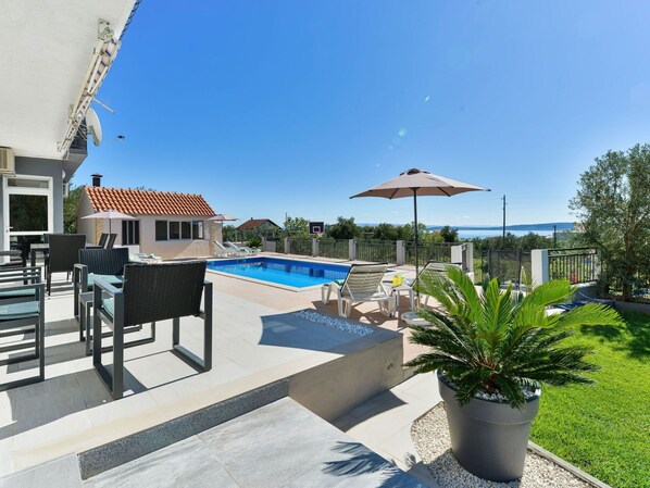 Eigentum, Gebäude, Grundeigentum, Haus, Wohnung, Urlaub, Zuhause, Schwimmbad, Villa, Resort