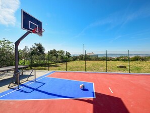 Basketball Court, Sport Venue, Sky, Sports, Leisure, Net