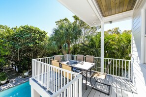 Balcony, Dining Area