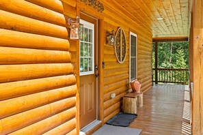 Welcome to the Barred Owl Lodge (2)