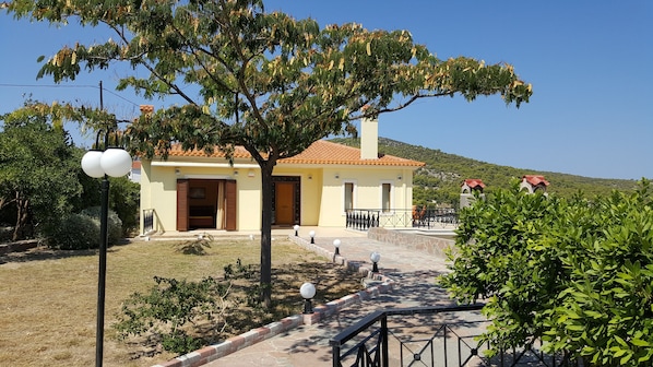 Villa Politimi at Aegina - Outdoors