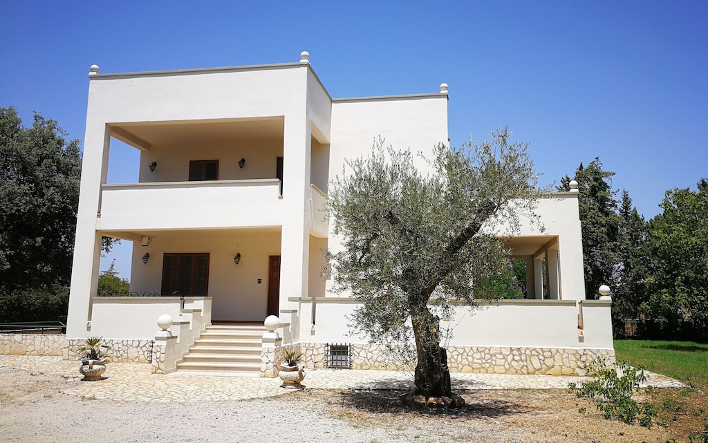 Picture of villa