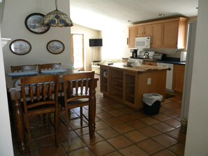 1102 Kitchen