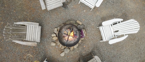 The fire pit at Beachy Pine!