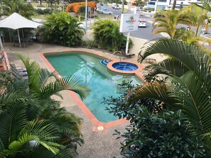 Utomhuspool