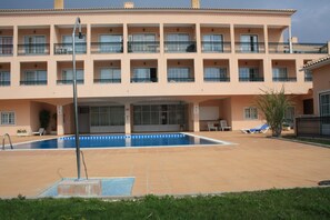 Esterni