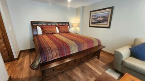 King size bed