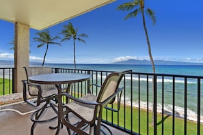 Lanai & Molokai await your gaze