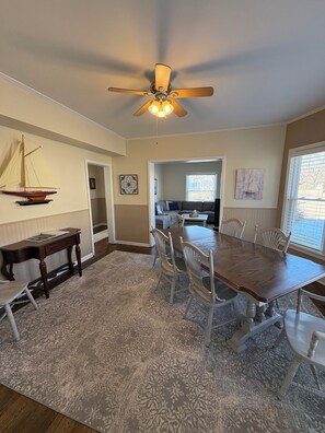Open concept living/dining room