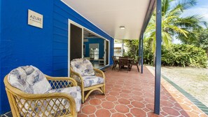 Azure on Geoffrey - Verandah