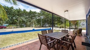 Azure on Geoffrey - Verandah