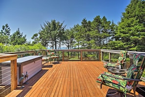 Private Deck w/ Ocean Views