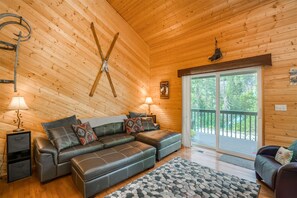 You`ll love the high ceilings in here