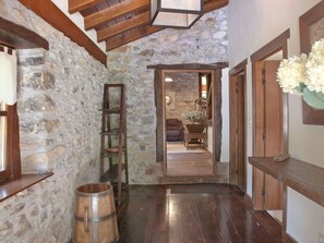 Property, Room, Building, Ceiling, Interior Design, Floor, House, Beam, Home, Hardwood