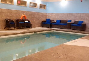 Pool - loads of fun for kids and adults alike!