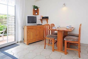 Wohnraum mit integrierter Küche