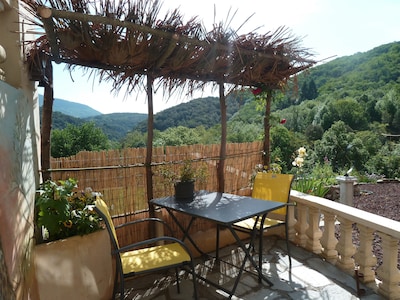 Estudio con terraza y piscina en el río Ardèche