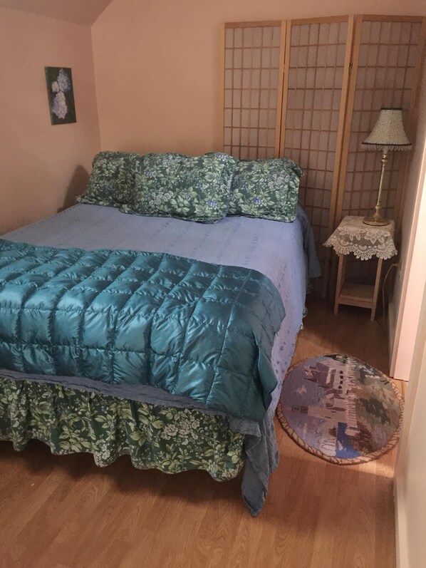 Queen Bed