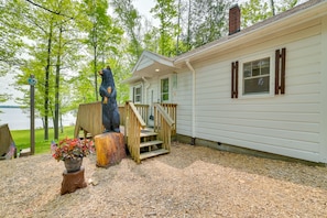 Property Exterior | Keyless Entry | Single-Story Cottage