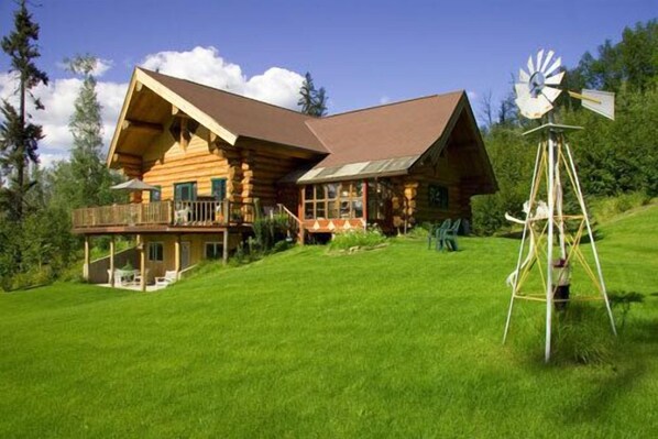 Summer days at A Moose in the Garden Vacation Rental