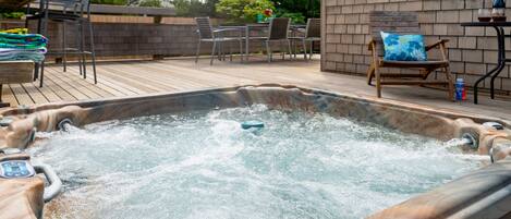 HotTub! A perfect way to end a day at the beach! Relax, Recover, Reminisce