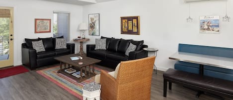 Large comfortable furnishings, excellent modern décor and TV. This view shows the hipster chic décor and relaxed vibe of the home.