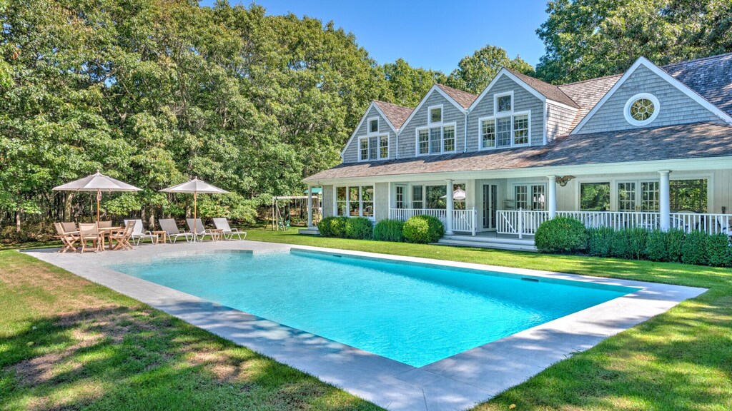 Ultra Private Grounds, Between East Hampton and Sag Harbor