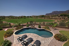 The sensational Superstition Mountains View
