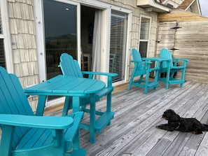 TOP LEVEL DECK TO SEE & HEAR THE OCEAN 