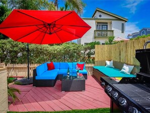 10' Diameter umbrella keeps you cool while lounging on the patio!