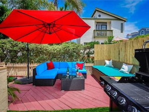 10' Diameter umbrella keeps you cool while lounging on the patio!