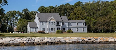 Front of home facing Choptank