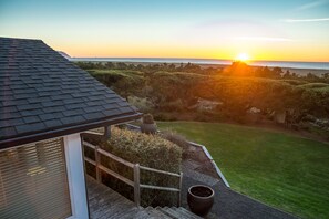 Beautiful ocean views from the backyard and deck!