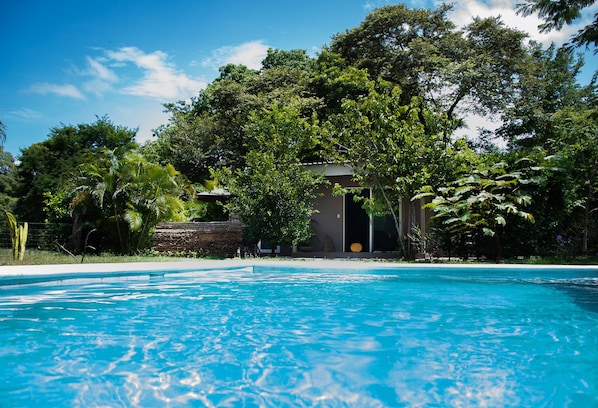 Guanabana cottage, view from the pool