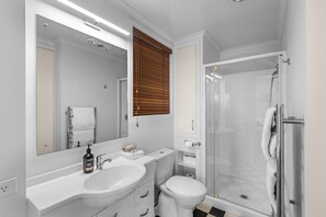 Ensuite bathroom