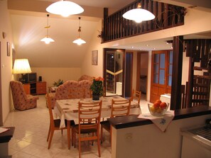 Dining room 1
