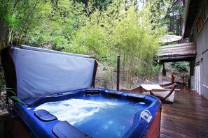 Hot tub