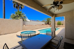 Outdoor patio table