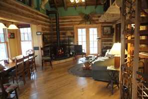 Dining nook and living room from entrance