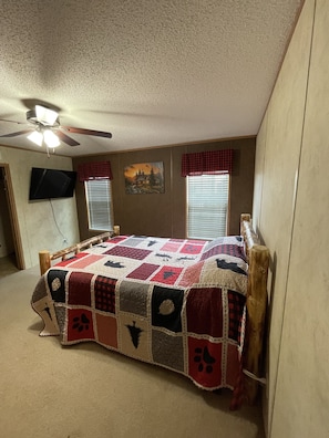 Master bedroom with 32” smart tv with a guest Netflix account 