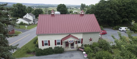 The Sisters House, Stella side is on the left