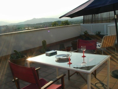 Sunny Girona City with roof garden & Pyreneese Beautiful view