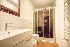 Bathroom nr.1