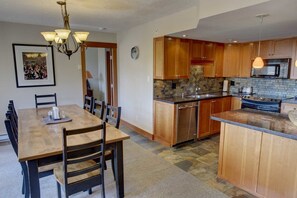 Open Plan Kitchen & Dining Area