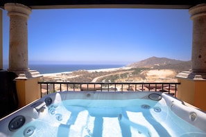 Panoramic View From Private Jacuzzi