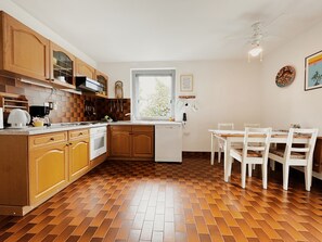 Kitchen and dining area 