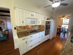 Updated, Gas Stovetop and Gas/Electric Oven